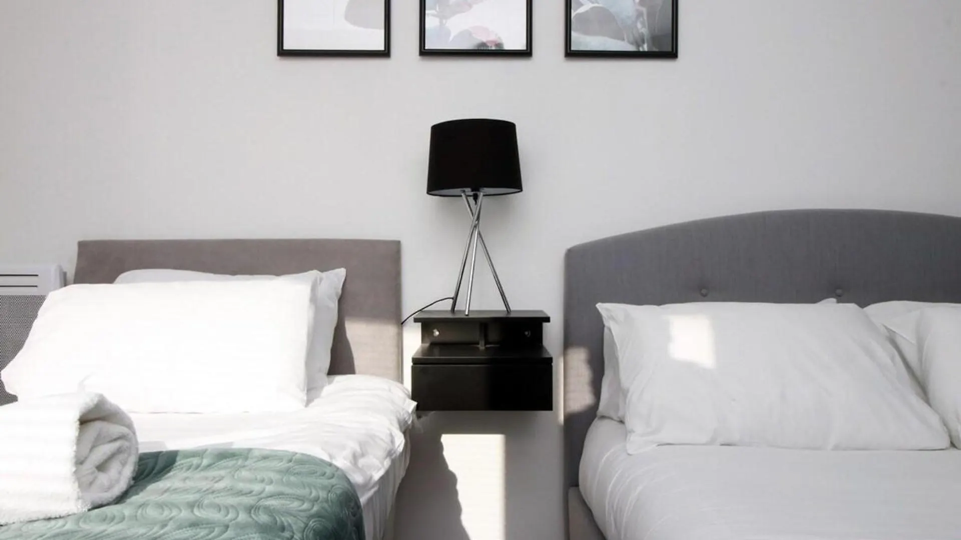 Comfortable 5-Bedroom Home Free Parking Swansea 0*,